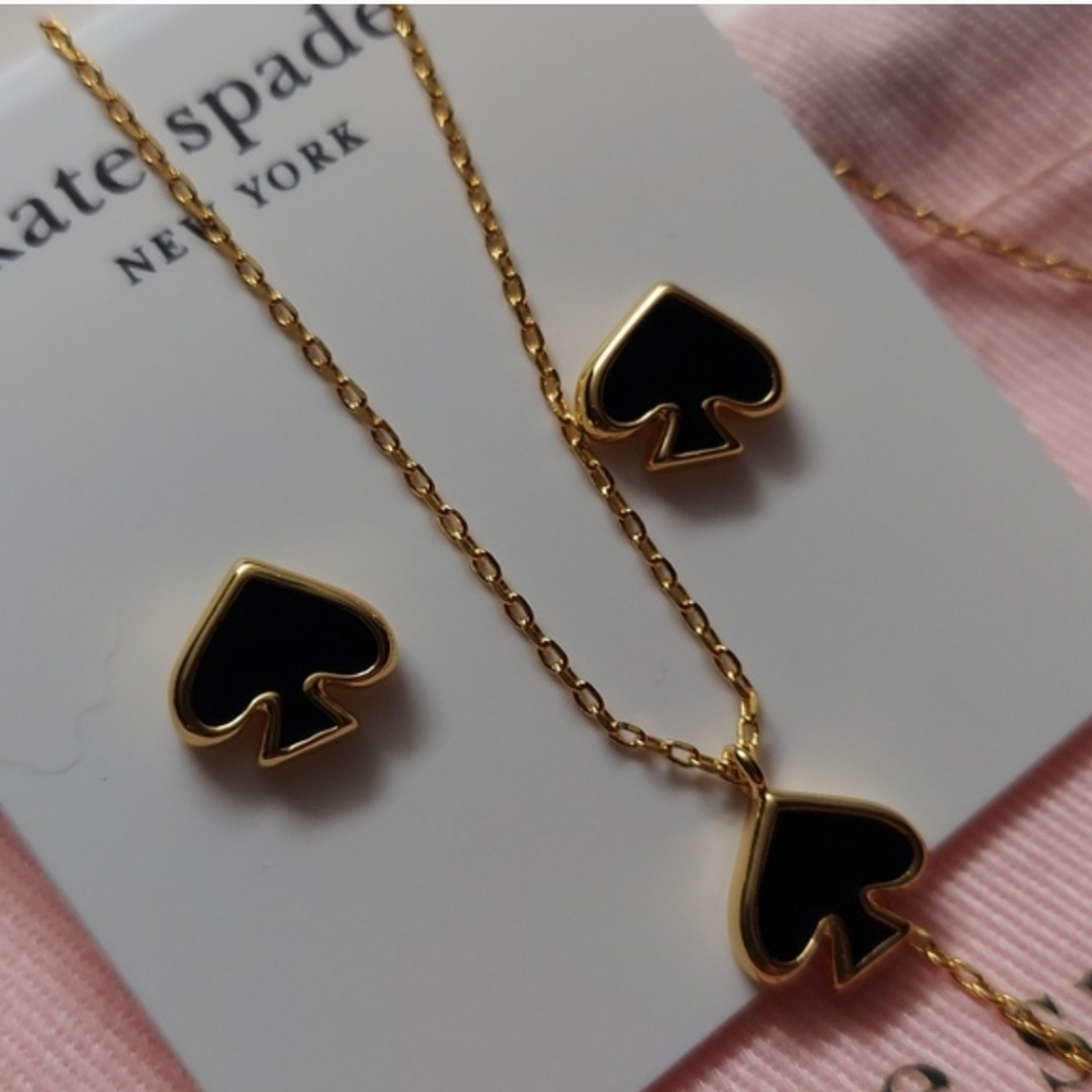 Kate Spade New York Everyday Spade Enamel Studs And Necklace Set
